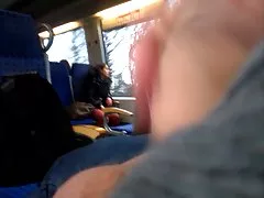 A mulher pelada nua cauda do flash para um adolescente flostylez